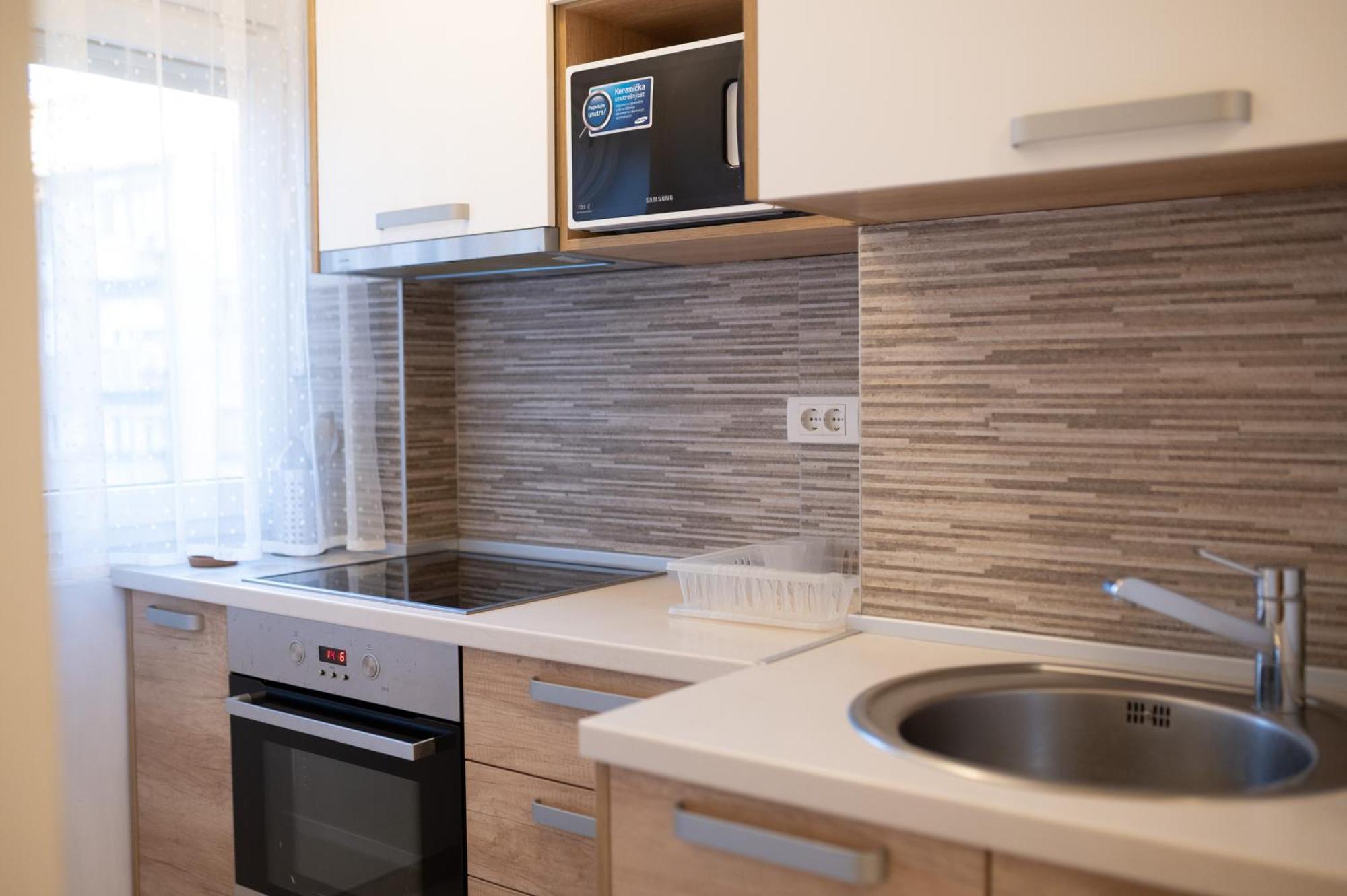 Central Business Apartments Terazije เบลเกรด ภายนอก รูปภาพ